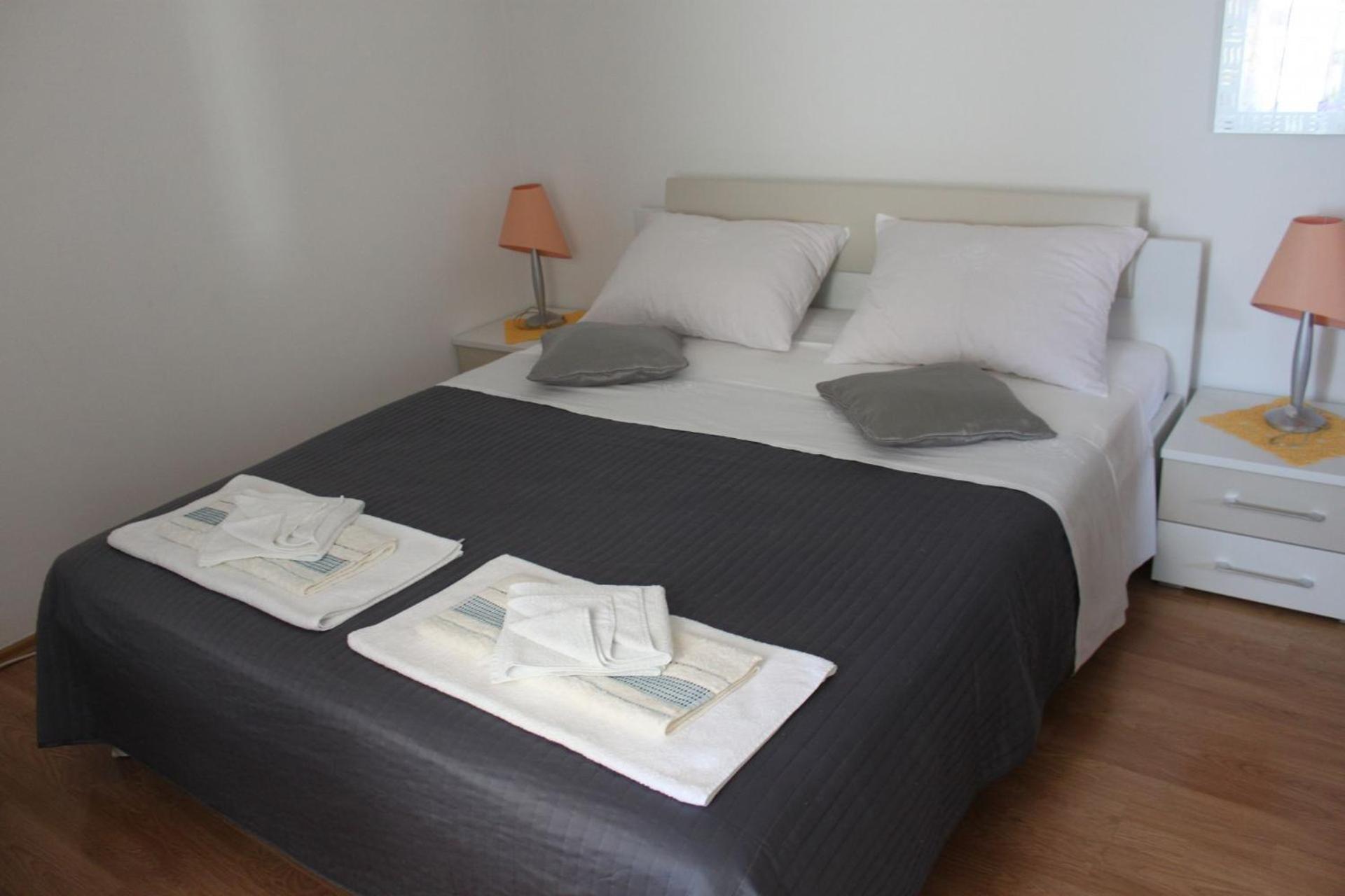 Suzi Apartament *