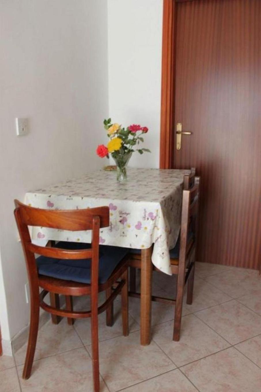 Suzi Apartament *